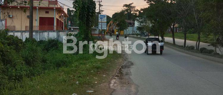 Tanah pinggir jalan raya 1