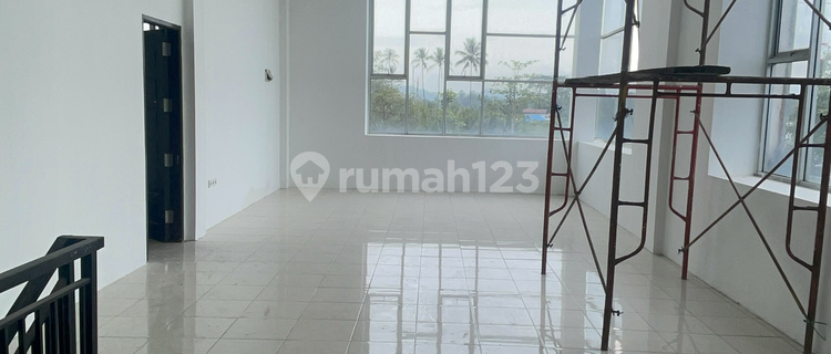 Affordable Shophouse Near Toll Road and Samarinda Stadium Container Access 1