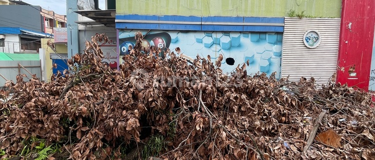 Shop House in the Center of Samarinda City Near Aston Hotel 1