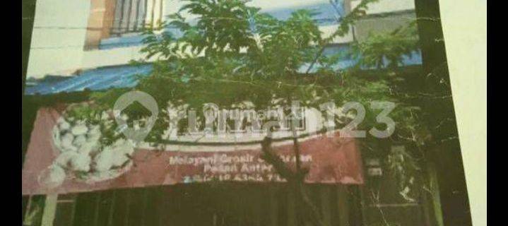 Dijual Rumah Toko 2 lantai  1