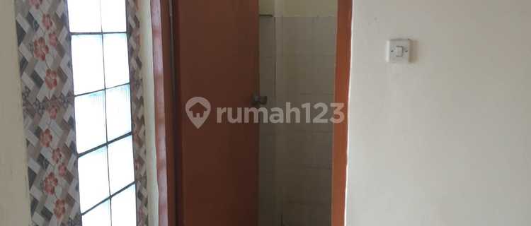 Ruko 3 Lantai Dijual, Di Area Kedoya 1