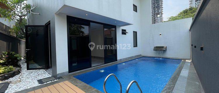 Smart Home + Swimming Pool Di Area Strategis Ampera 1