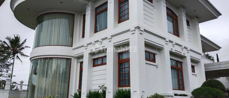 Rumah mewah di Bandung Utara 1