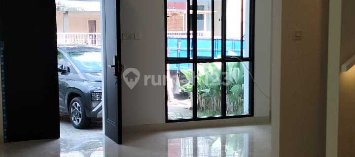 Rumah siap huni 2 lantai di Graha Bintaro  1