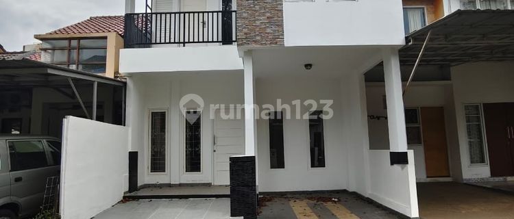 Rumah Bagus Dalam Cluster Dekat Pintu Tol Parigi 1