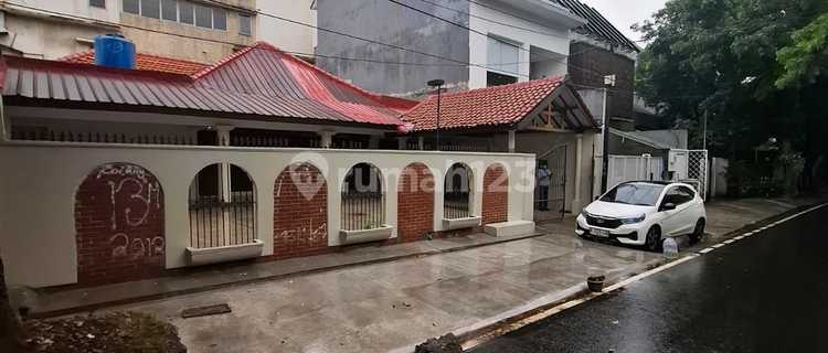 Rumah di Senopati Area di Sewakan untuk Kantor Kebayoran Baru 1