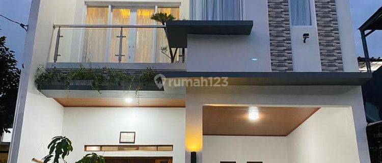 Dijual Rumah Bagus 3 Lantai Siap Huni di Pondok Rajeg Cibinong 1