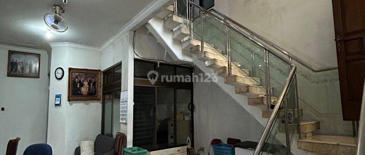 Dijual Rumah Cideng Jakarta Pusat 2.5 Lantai Di Bawah NJOP  1