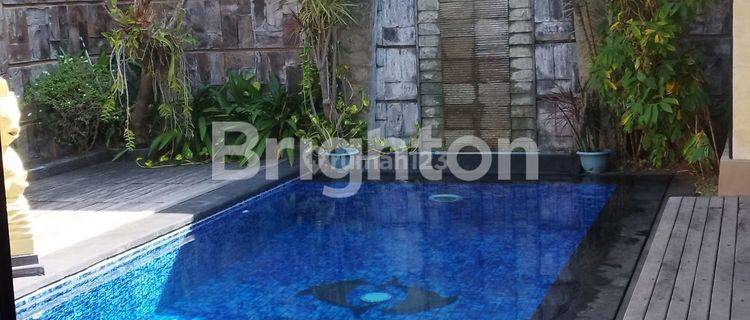 VILLA 3BR ELITE dan CANTIK STYLE MODERN BALI di RENON Denpasar BALI 1