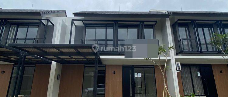 Rumah Exclusive di Tatar Tarubhawana Kota Baru Parahyangan 1