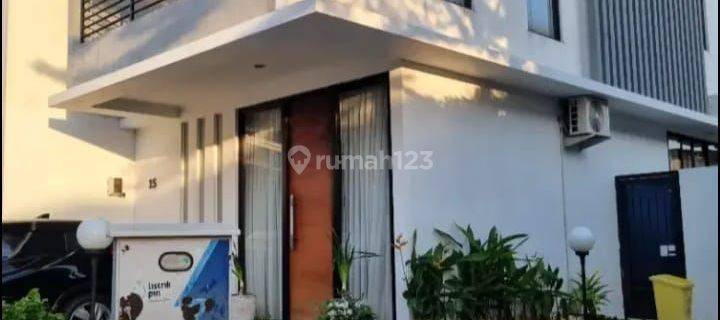 Di sewakan rumah baru 2 lt ,dekat dengan lebak bulus. 1