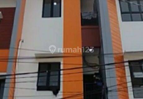 Rumah tanjung duren bagus bisa kos 3lantai 1