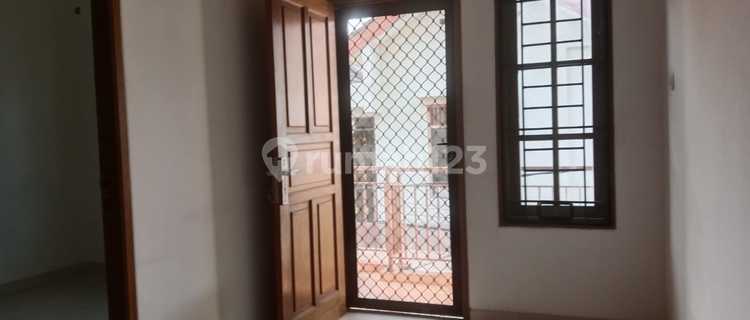 Nice Comfortable House Tanjung Duren SHM 1