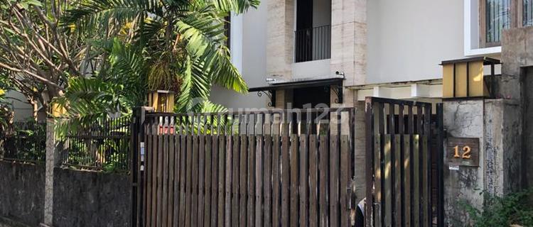 Nice House in Kebayoran Lama Near Permata Hijau 1