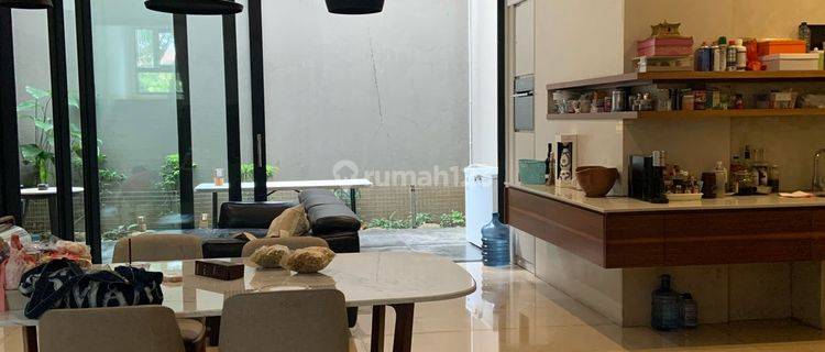 Rumah Nyaman Full Furnished Bandung Tengah 1