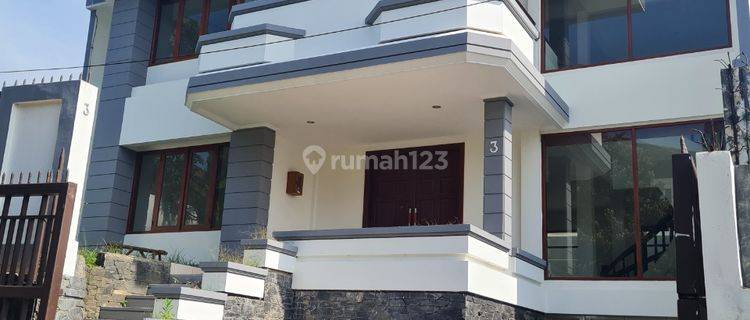 Rumah Luxury Dan Nyaman di Setra Murni, Bandung 1