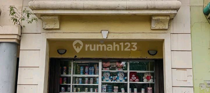 Cheap For Sale Ready-to-Occupy Shophouse in Tangerang Shophouse 1