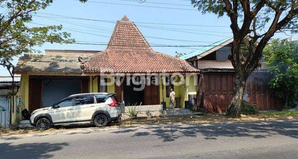 Ruko Konsep Joglo di Pagu Sambirobyong, Kediri 1