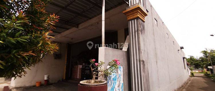 Rumah Mewah di Kh Agus Salim, Kediri 1