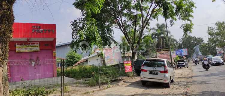 Ruang Usaha di Warung Lobak, Bandung 1