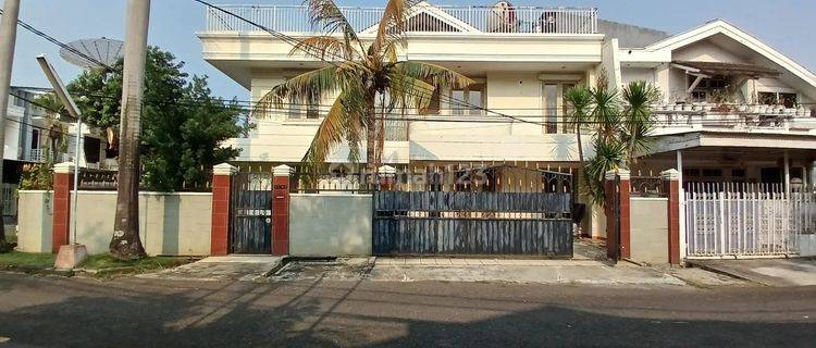 Rumah Butuh Renovasi di Janur Asri Kelapa Gading Bawah NJOP  1