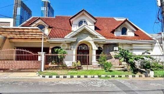 Disewakan Rumah Dharmahusada Indah Selatan Surabaya Full Furnish 1