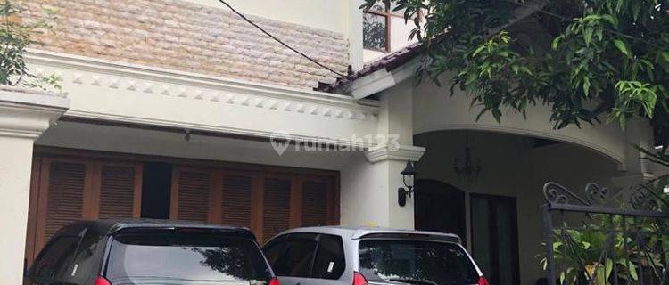 Rumah 2 lantai cantik siap huni dan harga menarik BU 1