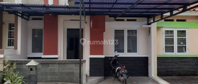 Rumah Tatar Jingganagara di Kota Baru Parahyangan, Bandung 1