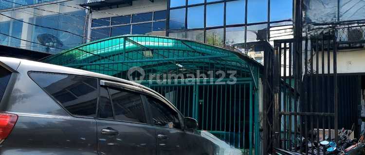 For Sale and Rent Strategic Shop House in Tanjung Duren Selatan, West Jakarta, Suitable for Commercial Use 1