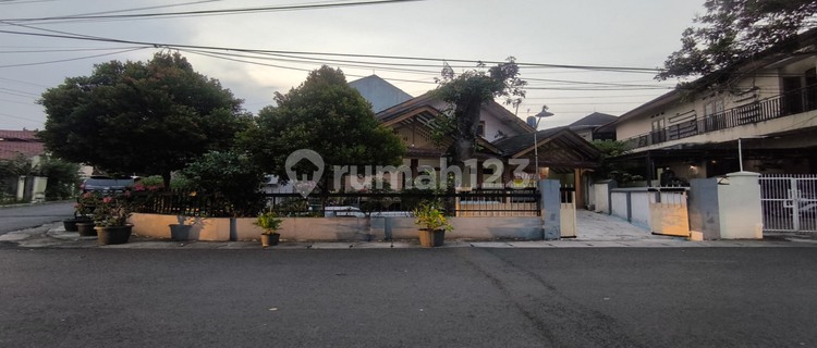 Rumah Lama Hitung Tanah (Hook) Dalam Besar Pasar Minggu 1