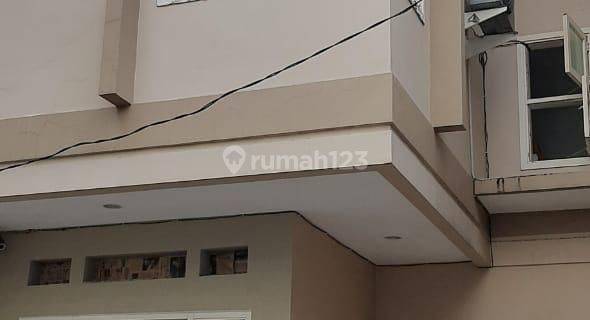 Dijual Rumah Donokerto Dekat Kapasan Simokerto  1