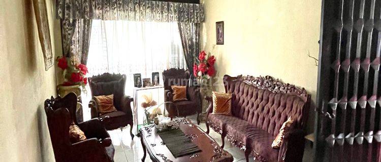 Rumah Kos2an Semi Furnished 3 Lantai Butuh Renovasi Cassablanca  1