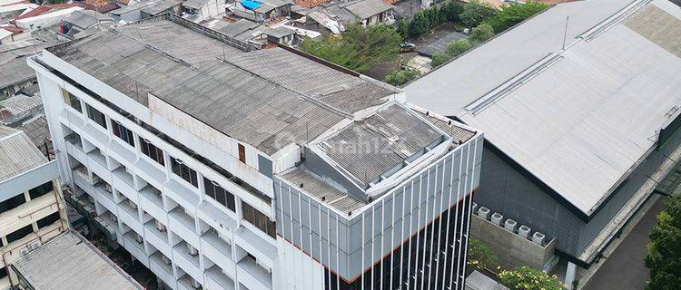 Gedung 6 Lantai Dekat Gedung Perkantoran Pusat Bisnis Jakpus 1