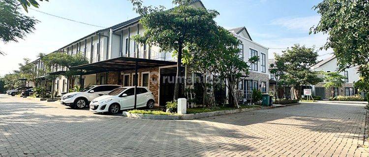 Rumah Bagus 2 Lantai Minimalis Dalam Komplek 1