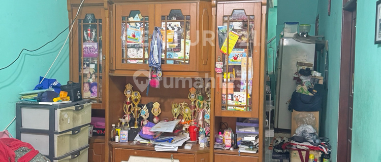 Cheap Hook House in Metland Menteng Cakung, East Jakarta 1