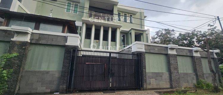 Dijual Rmh Impian Dengan Kolam Renang Pribadi DiPerum Eramas 2000 1