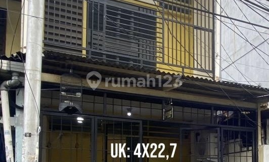 Fast Sale Shop House in Kebon Kacang, Tanah Abang, Central Jakarta 1