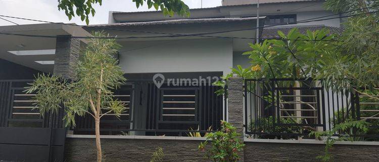 Dijual Cepat Rumah Siap Huni Di Tenggilis Tengah 

 1