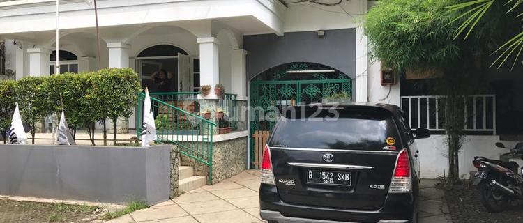 Rumah Luas di Tegal Parang, Mampang Bagus Untuk Investasi 1