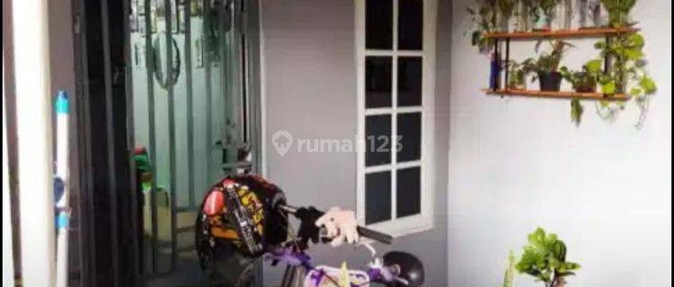 Rumah 2 Lantai Dalam Gang Di Pondok Bambu  1