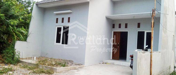 Rumah di Widoro , Sembungharjo Genuk , Semarang Hl 5777  1