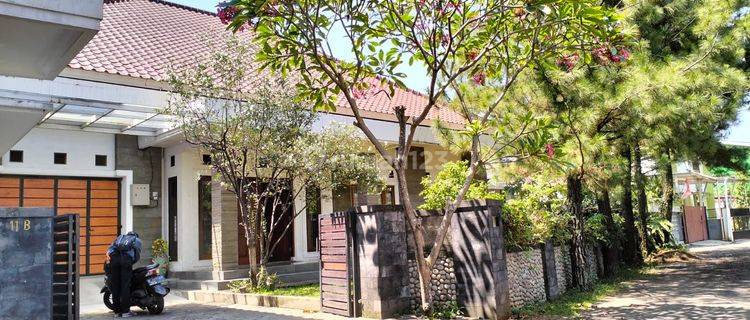 Rumah Mewah Tanah Luas Harga di Bawah NJOP, area Panduraya 1
