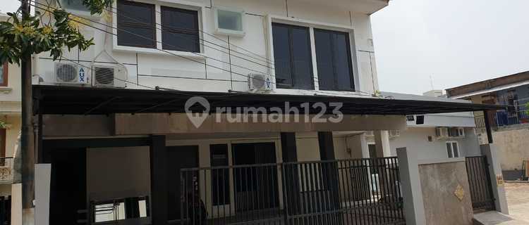 Turun Harga di Jual Kost 28 Kamar Kamar Mandi di ******** Raya 2 No 27F Kebayoran Baru Jakarta Selatandetail Info Spek Nya :Lt 698Mlb Krg Lbh1000m29kmr Kost Kmrmandi Dlm (Token+Ac+Air Panas )2 Kmr Pegawai+ Toiletfilter Air 3Mcctvsertifikat Shmincome R 1
