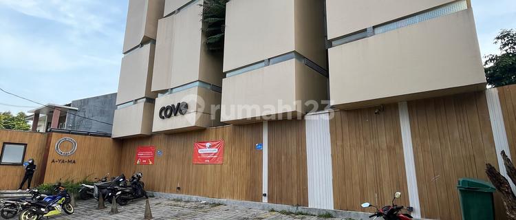 Di Jual Investasi Premium - Kosan Mewah di Pesanggrahan 41 Kamar - Omset Kotor ± Rp 90-100 Juta/Bulan Luas Tanah 475 M² - Bangunan 900 M² - SHM - Arah Hadap Utaraukuran Kamar: 3×3 M & 3×4 M - Fully Furnished (Kasur, Tv, Sofa Lobby, Elektronik Lengkap) Fas 1