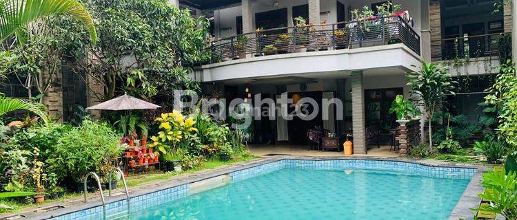 KAN RUMAH MODERN 2 LANTAI + SWIMMING POOL SIAP HUNI FULL FURNISHED ASRI DAN NYAMAN 1