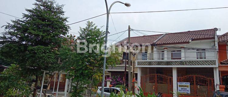 Rumah di Bulevard,Strategis,cantik, semi Furnished 1