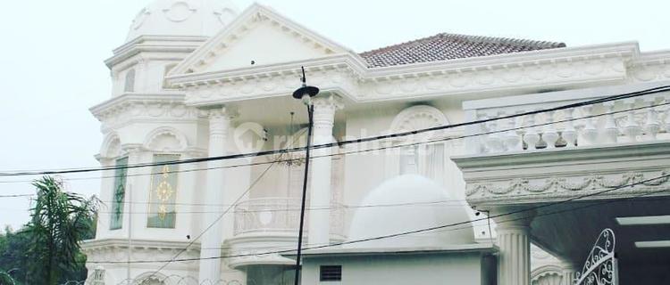 Nice House for Rent in Pondok Kelapa 1