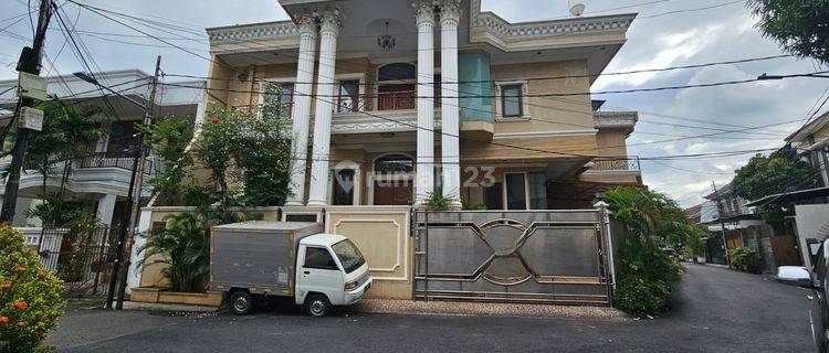 Rumah Mewah Hoek Di Jelambar Kavling Polri 1