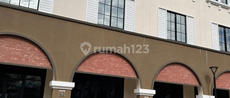 Ruko Osaka 3 Lantai Uk 4,5x15 Bagus Siap Pakai 1