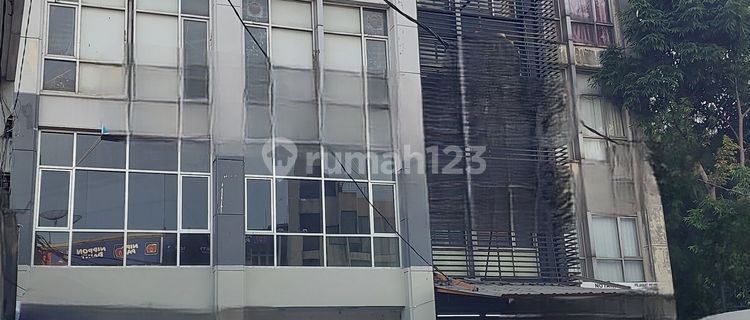 JOINED SHOPHOUSE 2 IN PURI INDAH, FACING THE STREET, VERY STRATEGIC, BUSY 2-WAY STREET. 1